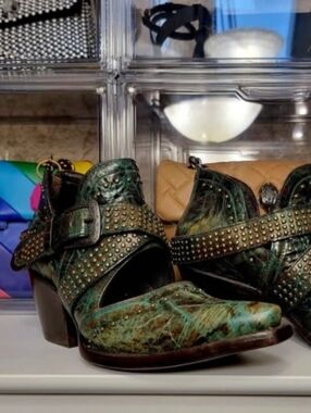 Ariat Women's Dixon Rock N Roll Western Boot in Topaz Turquoise 9